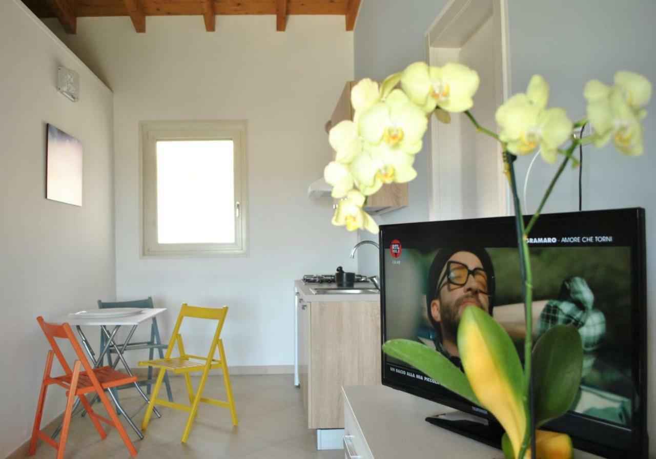 Masseria Capece Bed & Breakfast Uggiano La Chiesa Exterior photo